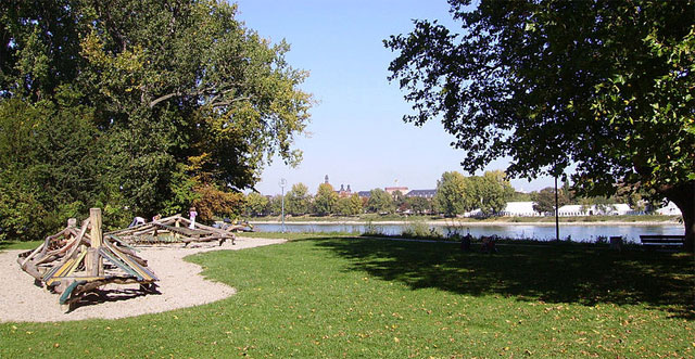 Parkinsel, Ludwigshafen